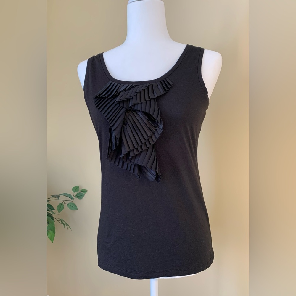 EUC Top: Feminine Shell, Front Ruffle, Jewel Neck, Sleeveless, Small